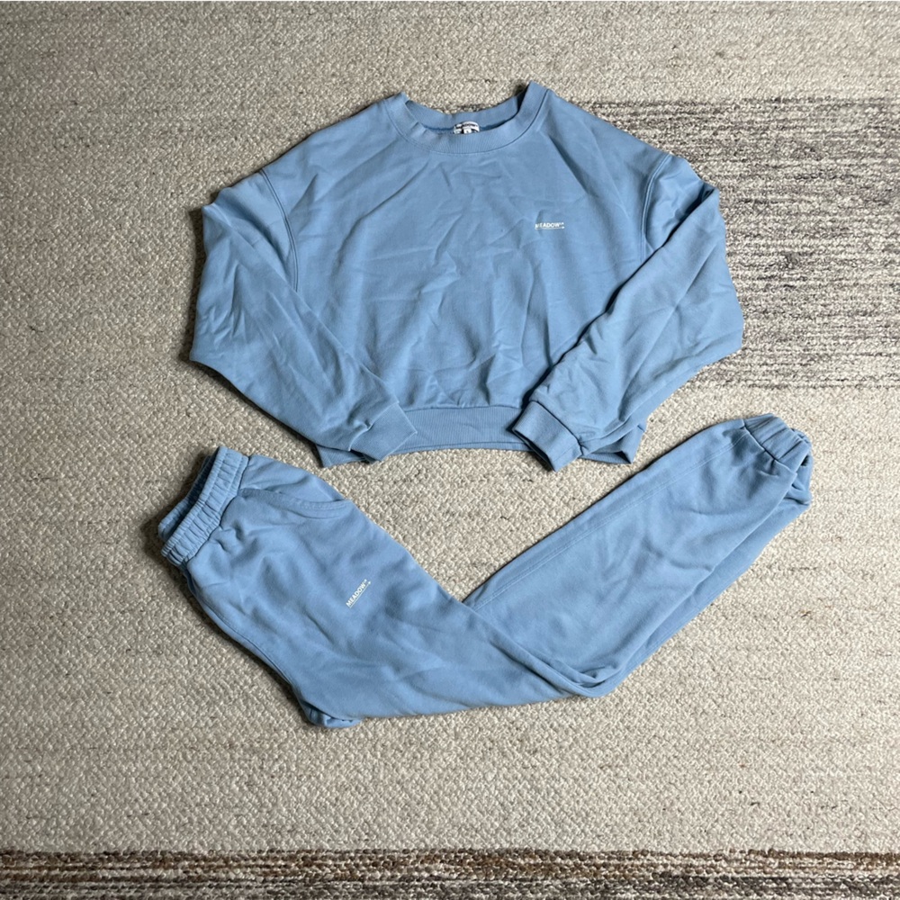 Meadow ln lounge set sweats and crop sweater s pants XS